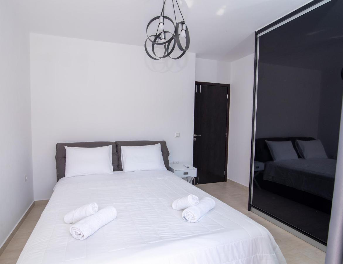 Mary'S Luxury Apartment Elaia. Eliá Lakoníasz Kültér fotó